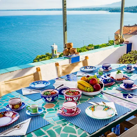 Borgo Dei Saraceni - Flower Bed & Breakfast Agropoli